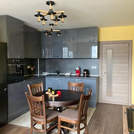 Victor's , With Private Parking 아파트 바르나