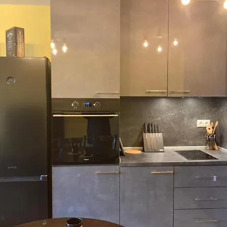 Victor's , With Private Parking 아파트 바르나